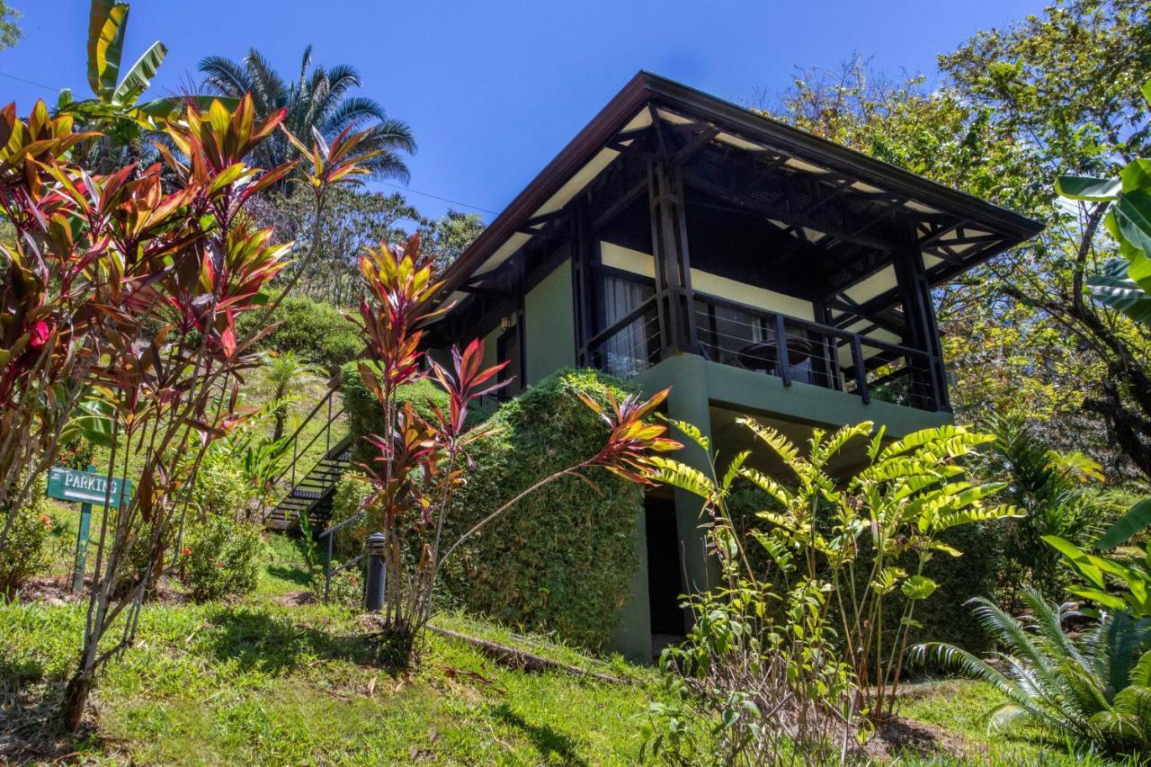 Tiki Villas Rainforest Lodge - Adults Only Увита Екстериор снимка